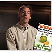 Thumbnail : S.H.A.M.E. Profile: Freakonomics Author Steven Levitt is an Anti-Labor, Pro-Prison Neoliberal Extremist